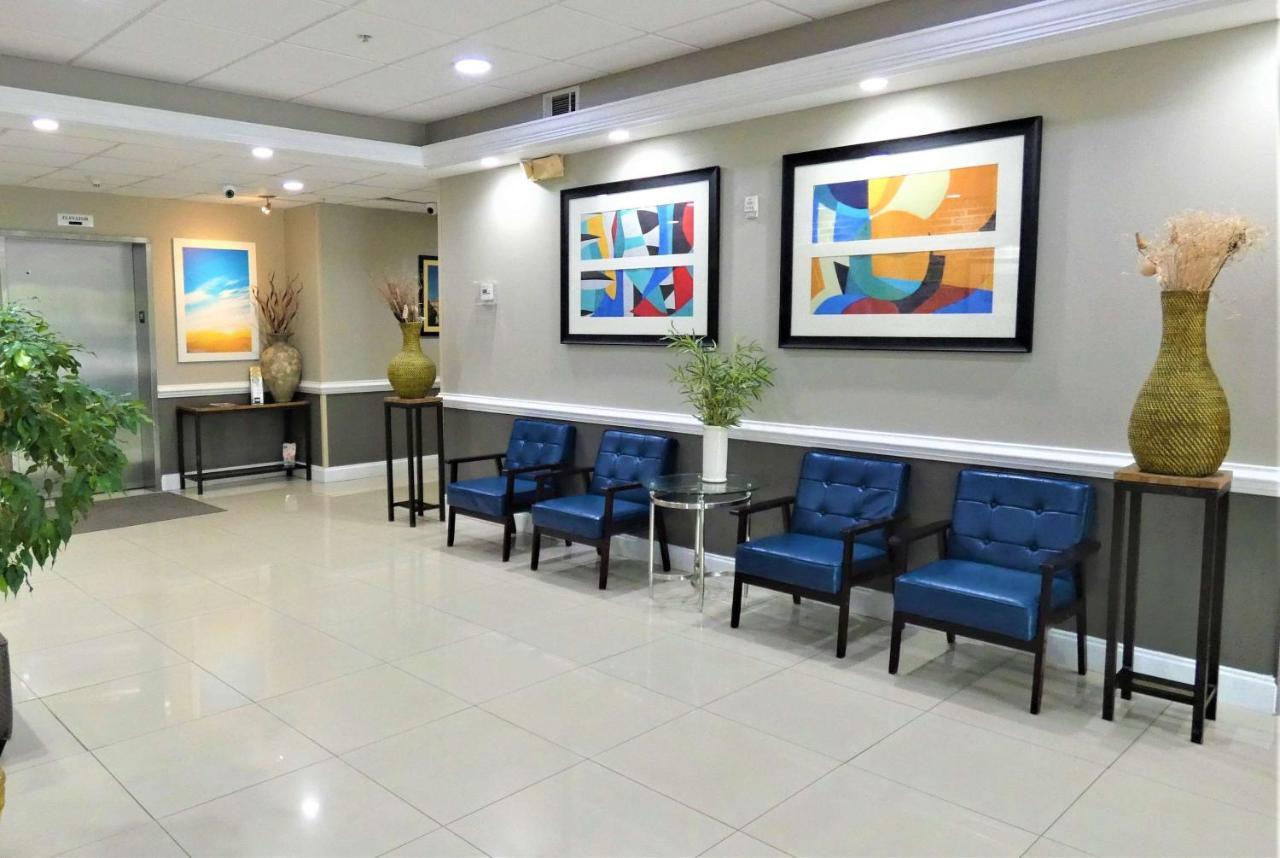 Days Inn & Suites By Wyndham Savannah North I-95 Порт Уентуърт Екстериор снимка